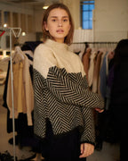 Women’s Adelie Turtleneck – Fine Knit