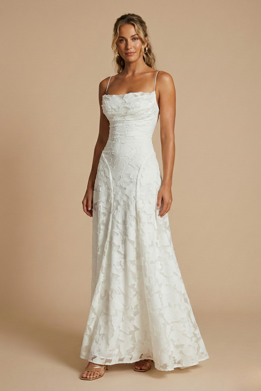 Women's Elegant Sleeveless Floral Maxi Dress - Fitted Bodice