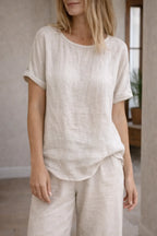 Lightweight Women's Top With Short Sleeves
