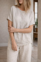 Lightweight Women's Top With Short Sleeves